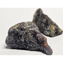 Iolita - mineral en bruto