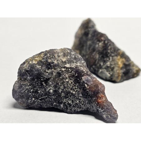 Iolita - mineral en bruto