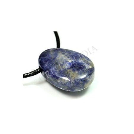 Sodalita colgante rodada oval con agujero