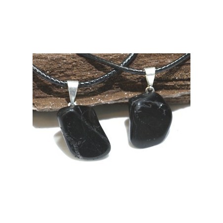 Turmalina negra colgante rodada con anilla
