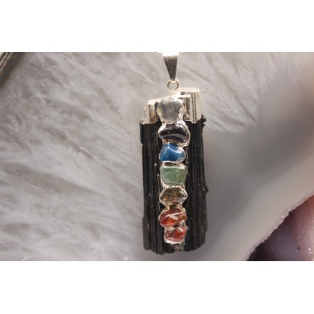 Turmalina colgante trozo natural plateado con chakras