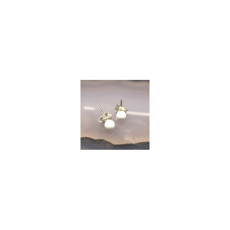 Howlita blanca pendiente bola 4mm