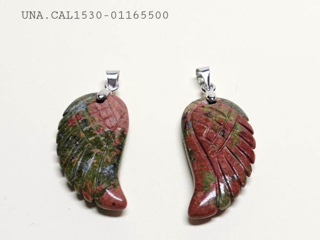Unakite wing pendant at Cristalljoia Barcelona