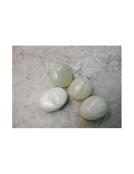 Canto rodado de calcedonia blanca tamaño 2
