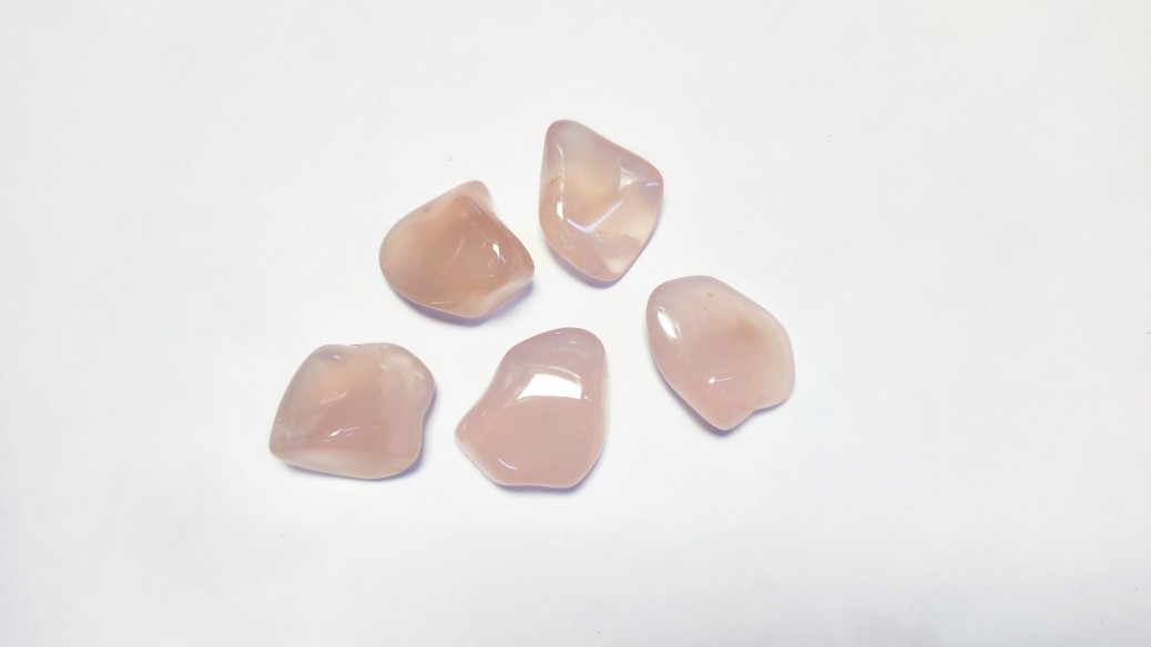Canto rodado de calcedonia rosa Tamaño 3