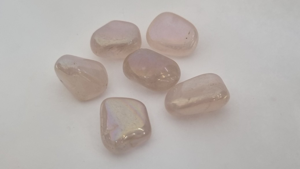 Canto rodado de cuarzo rosa aqua aura tamaño 1