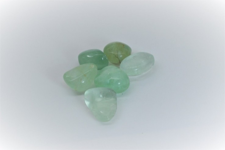 Canto rodado de fluorita verde tamaño 4