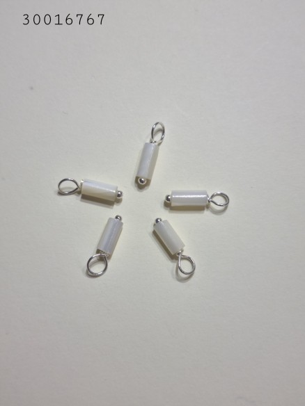 Mother-of-pearl tube pendant at Cristalljoia Barcelona