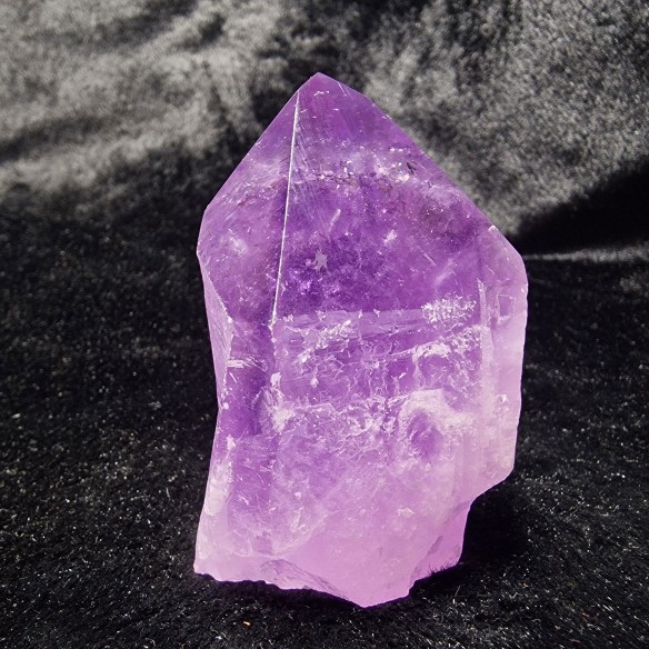Amethyst polished point at Cristalljoia Barcelona