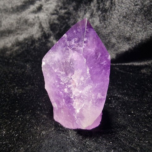 Amethyst polished point at Cristalljoia Barcelona