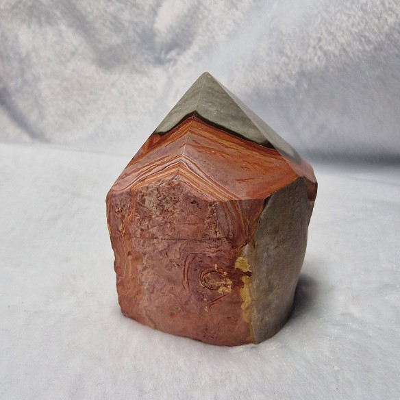 Polychrome jasper polished point at Cristalljoia Barcelona