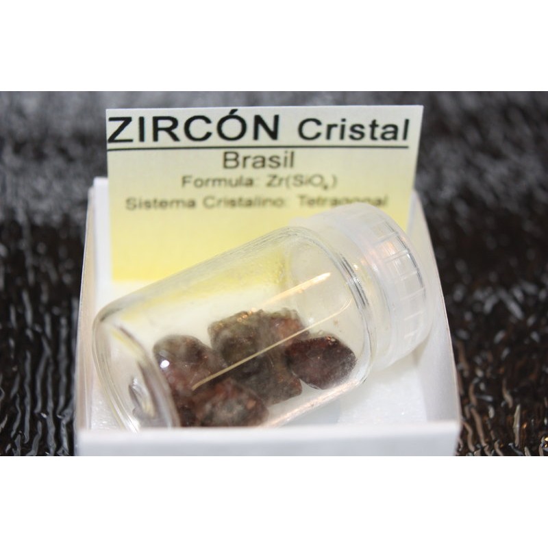 Mineral de colección 4x4 zircon
