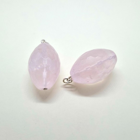 Colgante oval lapidado plateado 20*30mm de cuarzo rosa