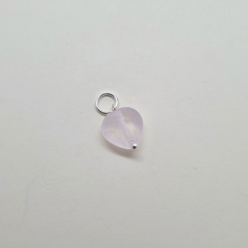 Colgante corazón lapidado en plateado 10mm de cuarzo rosa