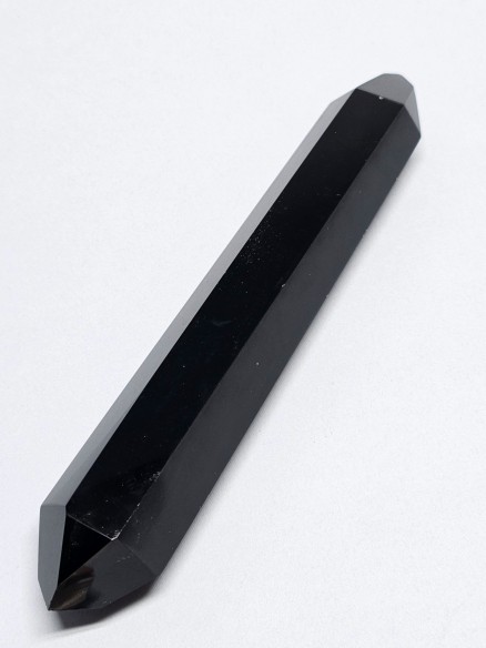 Punta pulida biterminada de obsidiana