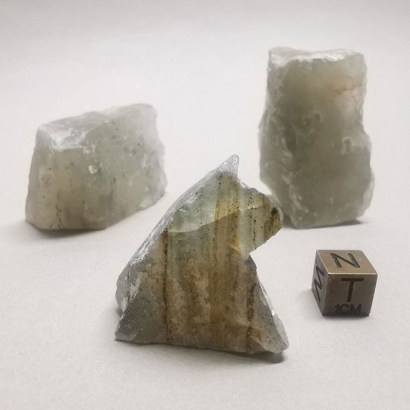 Gray aragonite mineral for collection – Peru at Cristalljoia