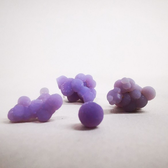 Grape chalcedony mineral for collection – Indonesia