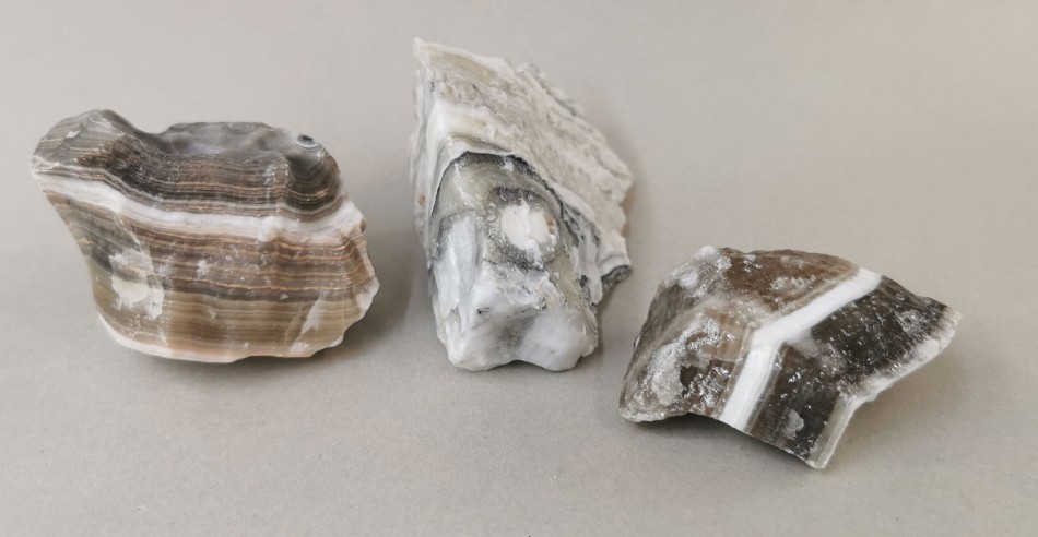Zebra calcite mineral for collection – Mexico at Cristalljoia