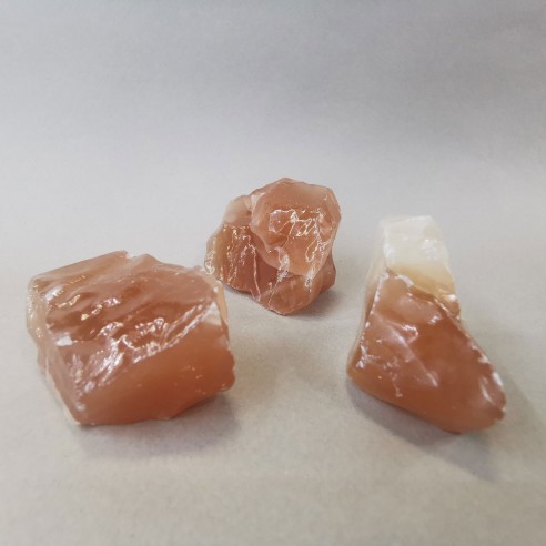 Peach calcite mineral for collection – Mexico at Cristalljoia