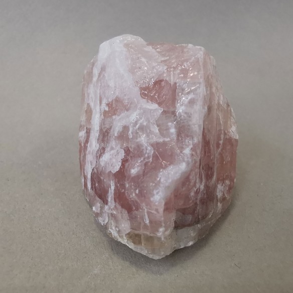 Strawberry calcite mineral for collection – Mexico