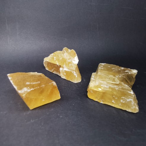 Honey calcite mineral for collection – Mexico at Cristalljoia