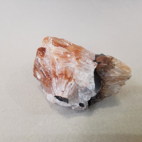 Tricolor calcite mineral for collection – Mexico at Cristalljoia