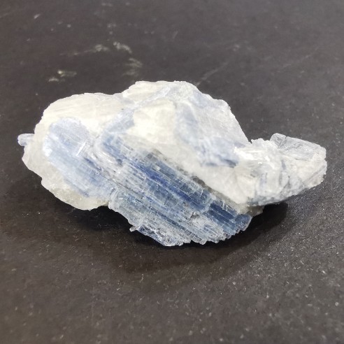 Kyanite mineral for collection – Brazil at Cristalljoia Barcelona