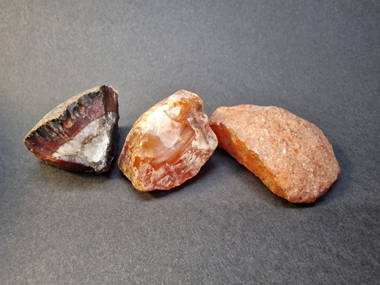 Carnelian mineral for collection – Brazil at Cristalljoia