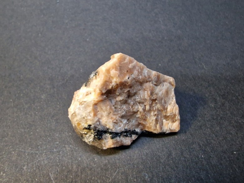 Euphoralite mineral for collection – Brazil at Cristalljoia