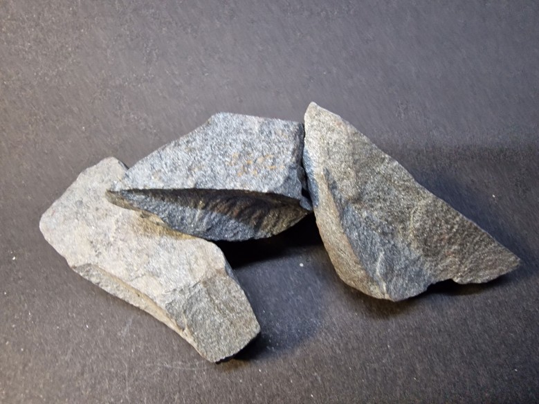Hematite mineral for collection – Brazil at Cristalljoia