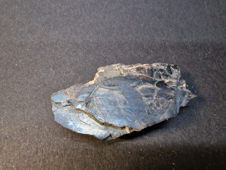 Crystalline hematite mineral for collection – Brazil