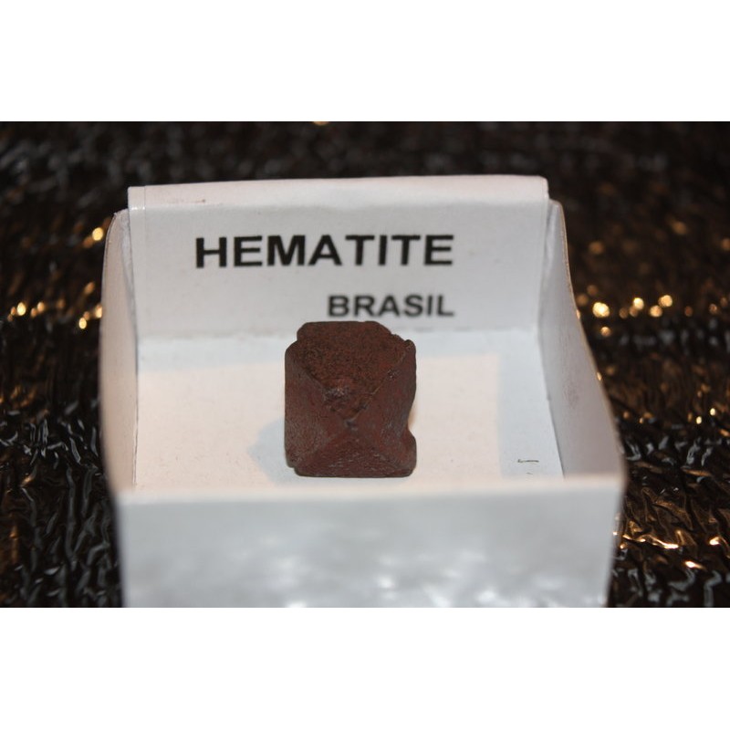 Mineral de colección 4x4 hematita octaedro