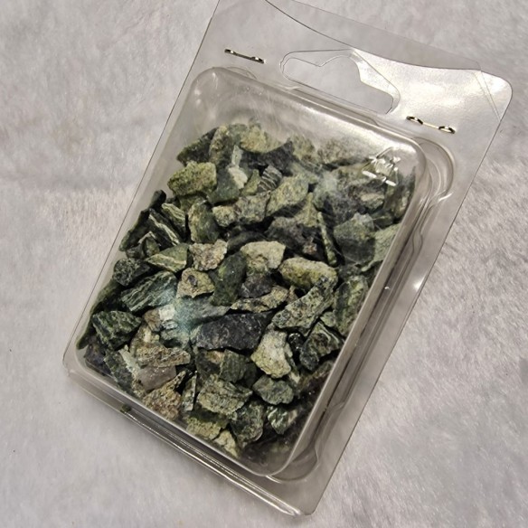 Mini chrysotile mineral at Cristalljoia Barcelona