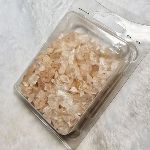 Mineral mini de quartzo rosa na Cristalljoia Barcelona