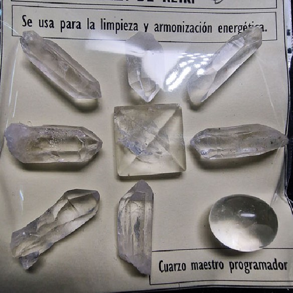 Reiki grid of rock crystal quartz pc327 cx10 R
