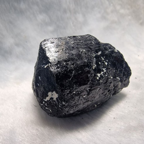 Punta natural de turmalina negra