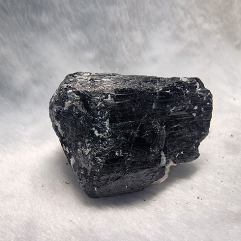 Punta natural de turmalina negra