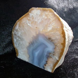 Subtle elegance with a beautiful touch, agate stone ending