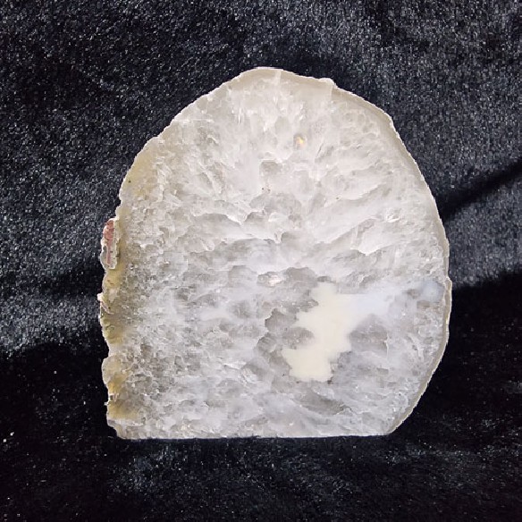 Subtle elegance with a beautiful touch, agate stone ending.