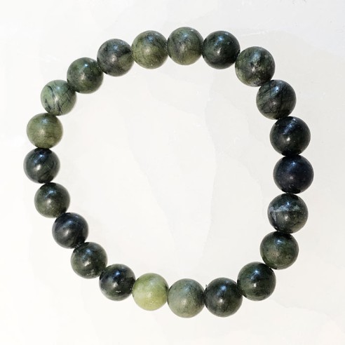 Pulsera de bola de jade xiuyan de 8mm. Elegancia mineral