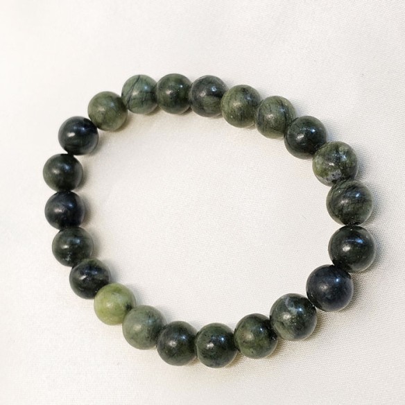 Pulsera de bola de jade xiuyan de 8mm. Elegancia mineral