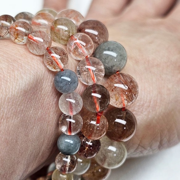Pulsera de bolas de 10 mm de cuarzos rutilados variados 