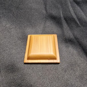 Peana de madera cuadrada mini