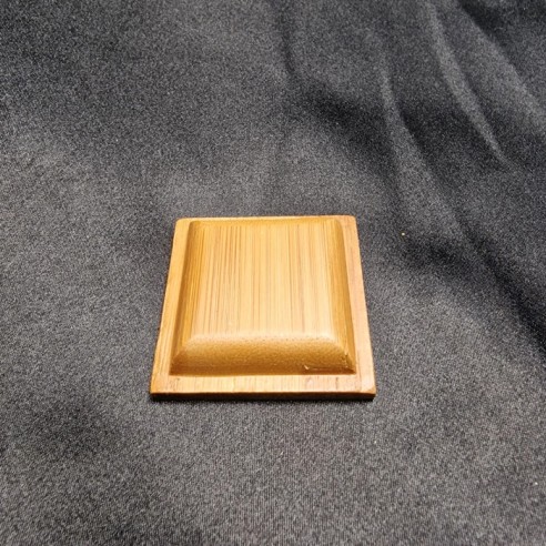 Peana de madera cuadrada mini