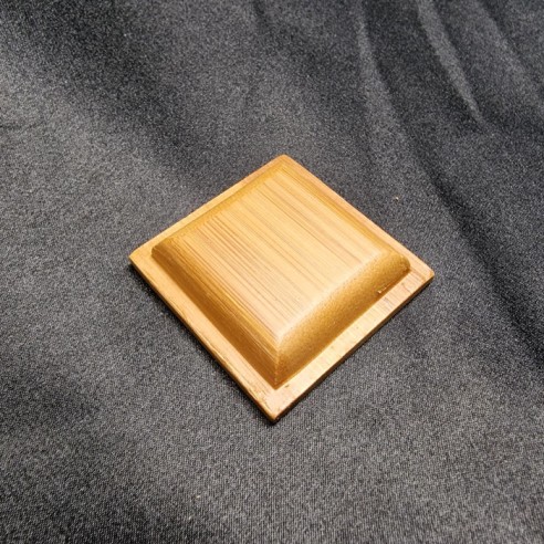 Peana de madera cuadrada mini