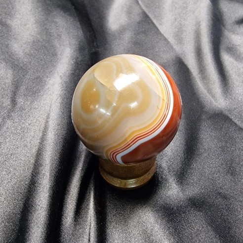 Peana de madera para bola o huevo