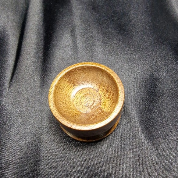 Peana de madera para bola o huevo