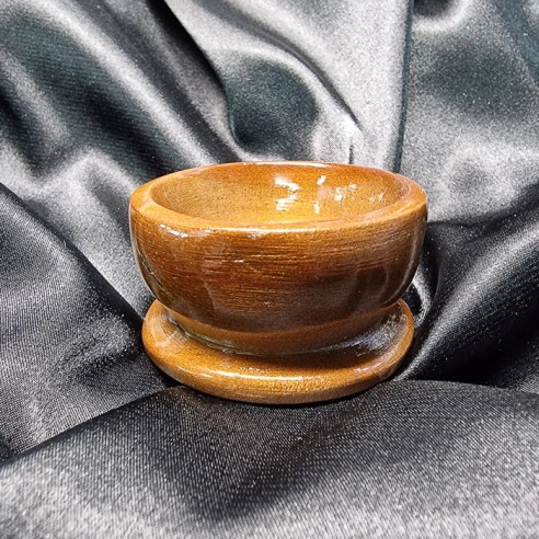 Peana de madera para bola o huevo