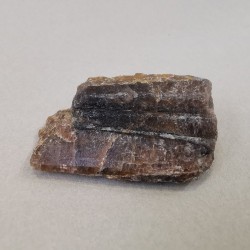 Andalucita- mineral cristalizado