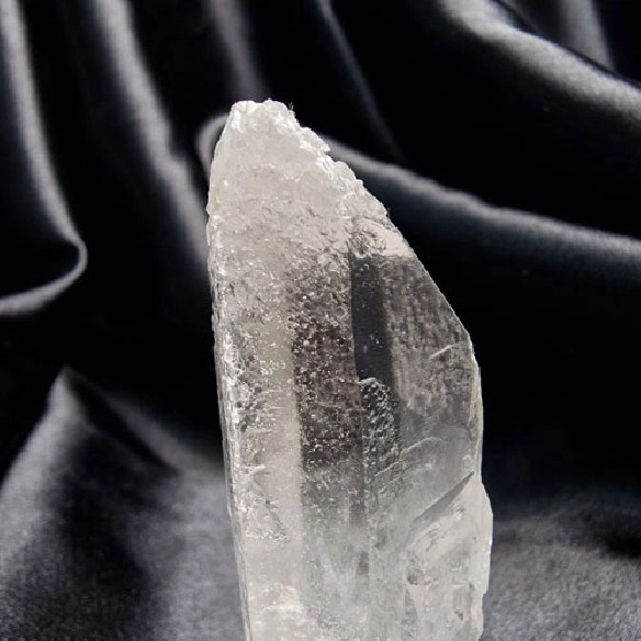 Trigonal master quartz. Distinguished by its small little tips